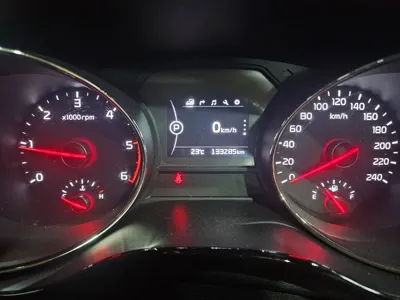 Kia Canival 2018, 133300 км, за 8262.83 USD