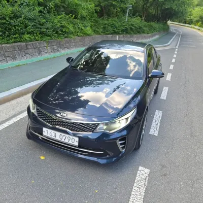 Kia K5 2016, 293739 км, за 2598.16 USD