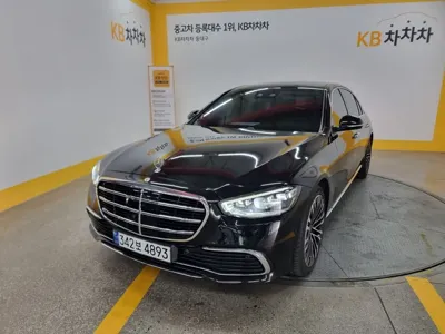 Mercedes-Benz S-Class · 2022 год