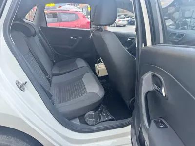 Volkswagen Polo 2019, 38100 км, за 6103.54 USD - фото 10