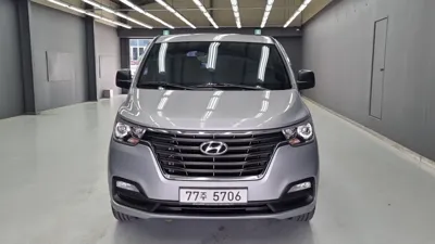 Hyundai Starex 2018, 109703 км, за 12096.78 USD