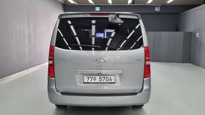 Hyundai Starex 2018, 109703 км, за 12096.78 USD