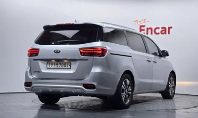 Kia Canival 2019, 42017 км, за 9765.1 USD