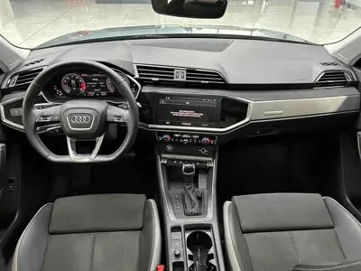 Audi Q3 2023, 16100 км, за 32561.93 USD