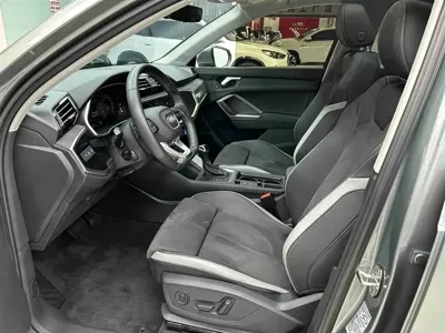 Audi Q3 2023, 16100 км, за 32561.93 USD - фото 11