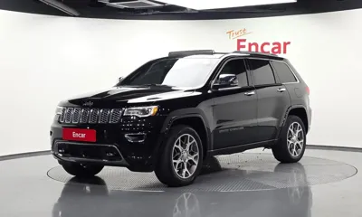 Jeep Cherokee · 2021 год