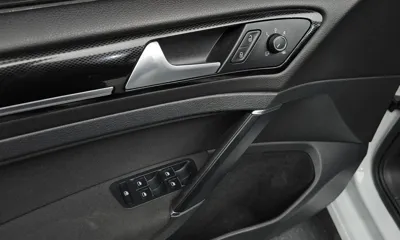 Volkswagen Golf 2014, 113445 км, за 7601.8 USD - фото 17