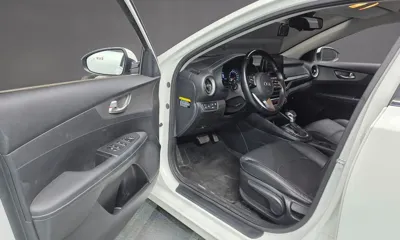 Kia K3 2019, 120906 км, за 7156.34 USD - фото 10