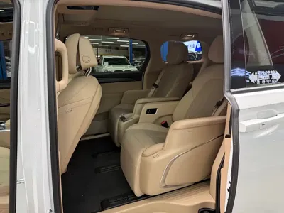 Buick GL8 Hybrid 2025, 18000 км, за 36860.27 USD - фото 6