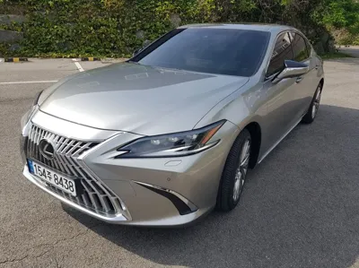 Lexus ES · 2026 год