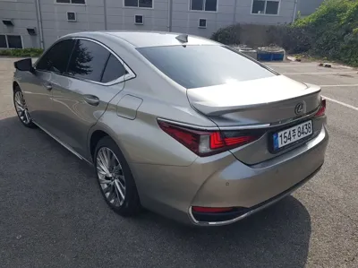 Lexus ES 2026, 23277 км, за 34388.6 USD