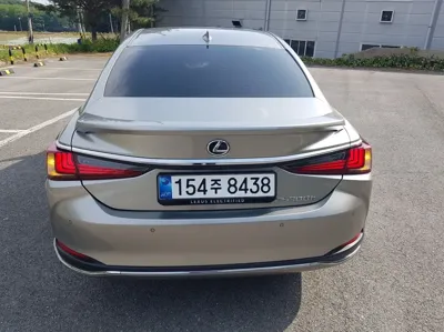 Lexus ES 2026, 23277 км, за 34388.6 USD