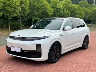 Li Auto Li L7 · 2024 год