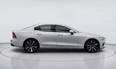 Volvo S60 2023, 10118 км, за 25045.56 USD