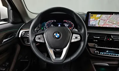 BMW 5-Series 2023, 39862 км, за 32648.98 USD - фото 13