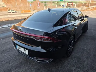 Hyundai Grandeur 2022, 141350 км, за 13544.76 USD