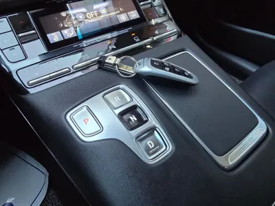 Hyundai Grandeur 2022, 141350 км, за 13544.76 USD - фото 9