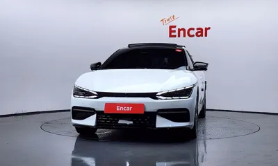 Kia EV6 2023, 66983 км, за 23939.65 USD