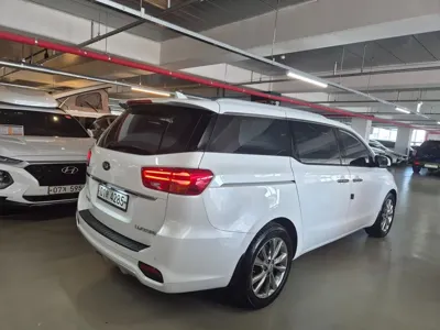 Kia Canival 2019, 158515 км, за 9183.41 USD