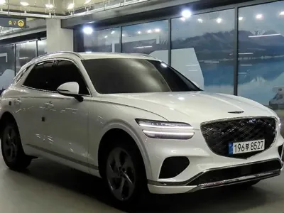Genesis GV70 · 2025 год