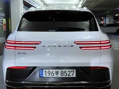 Genesis GV70 2025, 8896 км, за 31394.15 USD