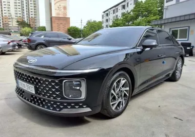 Hyundai Grandeur 2023, 21688 км, за 5120.13 USD