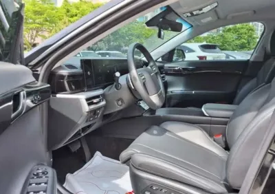 Hyundai Grandeur 2023, 21688 км, за 5120.13 USD