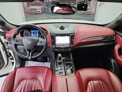 Maserati Levante 2017, 83482 км, за 17773.37 USD - фото 7
