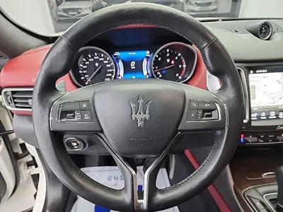 Maserati Levante 2017, 83482 км, за 17773.37 USD - фото 9