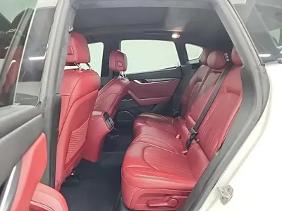 Maserati Levante 2017, 83482 км, за 17773.37 USD - фото 12