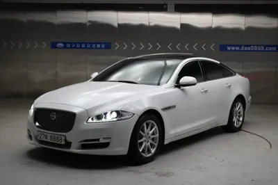 Jaguar XJ · 2016 год