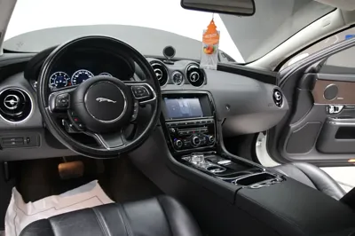 Jaguar XJ 2016, 106100 км, за 8527.24 USD - фото 13