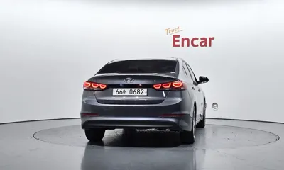 Hyundai Avante 2016, 49864 км, за 7661.3 USD