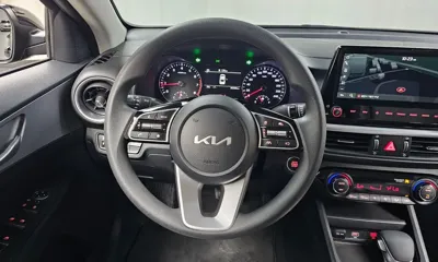 Kia K3 2024, 36239 км, за 10831.04 USD - фото 13