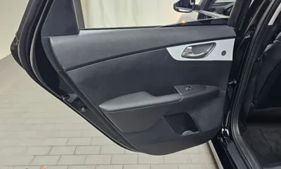 Kia K3 2024, 36239 км, за 10831.04 USD - фото 25