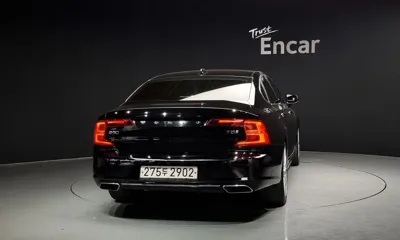 Volvo S90 2020, 68221 км, за 19902.78 USD