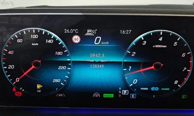 Mercedes-Benz GLE-Class 2020, 128349 км, за 33224.77 USD - фото 8