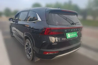 Hyundai Custo 2024, 27100 км, за 16401 USD