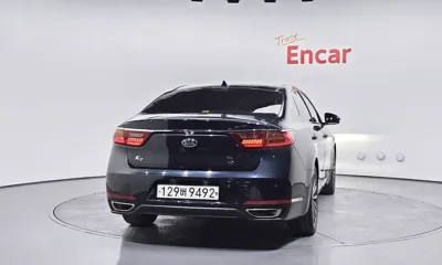 Kia K7 2017, 144839 км, за 6826.83 USD