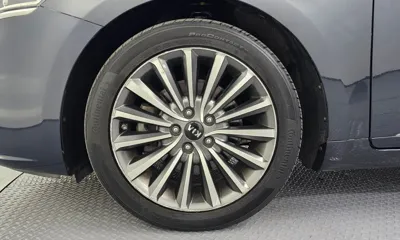 Kia K7 2017, 144839 км, за 6826.83 USD