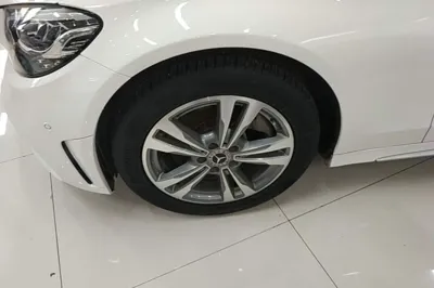 Mercedes-Benz C-Class 2019, 81100 км, за 18656 USD - фото 10