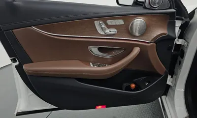 Mercedes-Benz E-Class 2021, 80958 км, за 21990.29 USD - фото 24