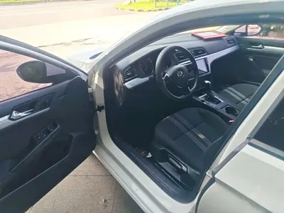 Volkswagen Lamando 2017, 80000 км, за 5952.64 USD - фото 16