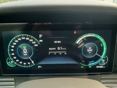 Hyundai Grandeur 2022, 87308 км, за 14267.11 USD