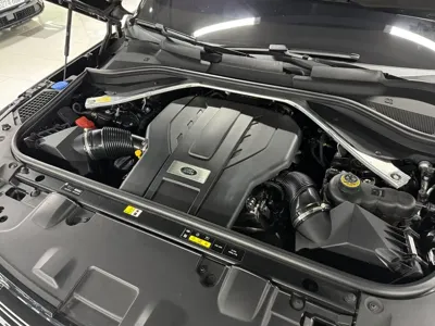 Land Rover Range Rover 2023, 51200 км, за 97445.2 USD
