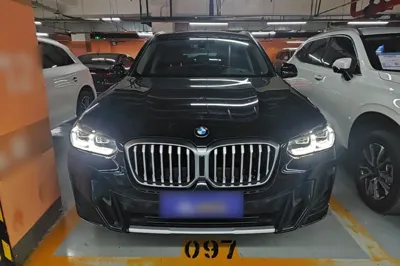BMW X3 2023, 33800 км, за 35908 USD