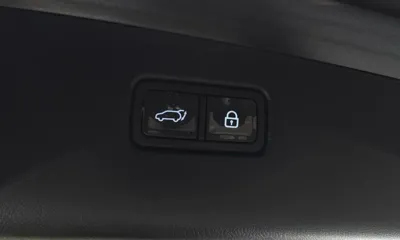 Genesis GV70 2021, 46888 км, за 25449.52 USD - фото 16