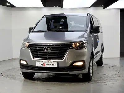 Hyundai Starex 2018, 78776 км, за 11634.06 USD
