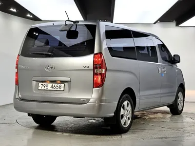 Hyundai Starex 2018, 78776 км, за 11634.06 USD