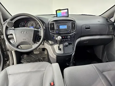Hyundai Starex 2018, 78776 км, за 11634.06 USD